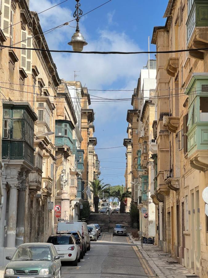 Valletta Waterfront 2 Beds Flat By Arcobnb Il-Furjana Exterior photo