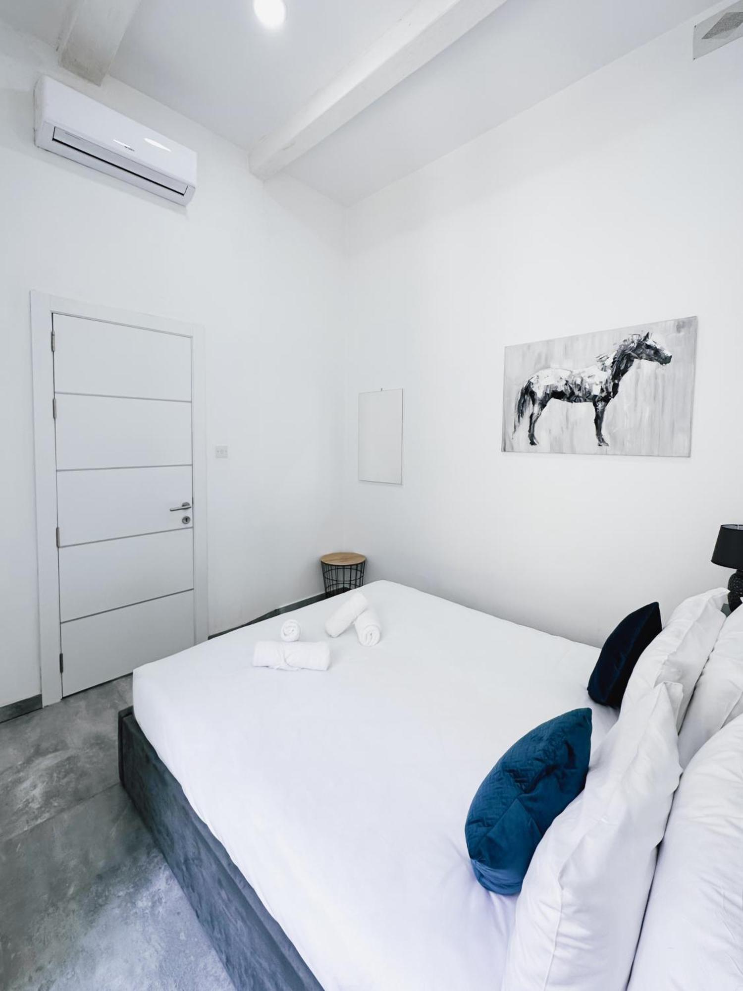 Valletta Waterfront 2 Beds Flat By Arcobnb Il-Furjana Exterior photo